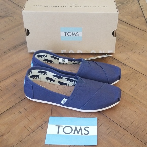 Toms Shoes - 🆕️ TOMS